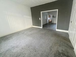 Photo 19- click for photo gallery